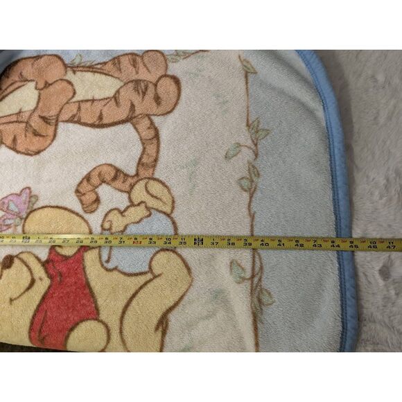 VTG Winnie the Pooh Baby Crib Blanket Plush Velour Tigger Disney 28x44 - Picture 5 of 5